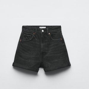 HIGH-WAISTED MOM FIT DENIM SHORTS